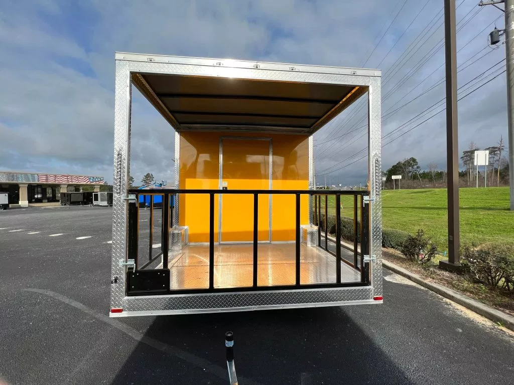 15_custom_images_gallery_8.5x20_ta_yellow_concession_trailer_7