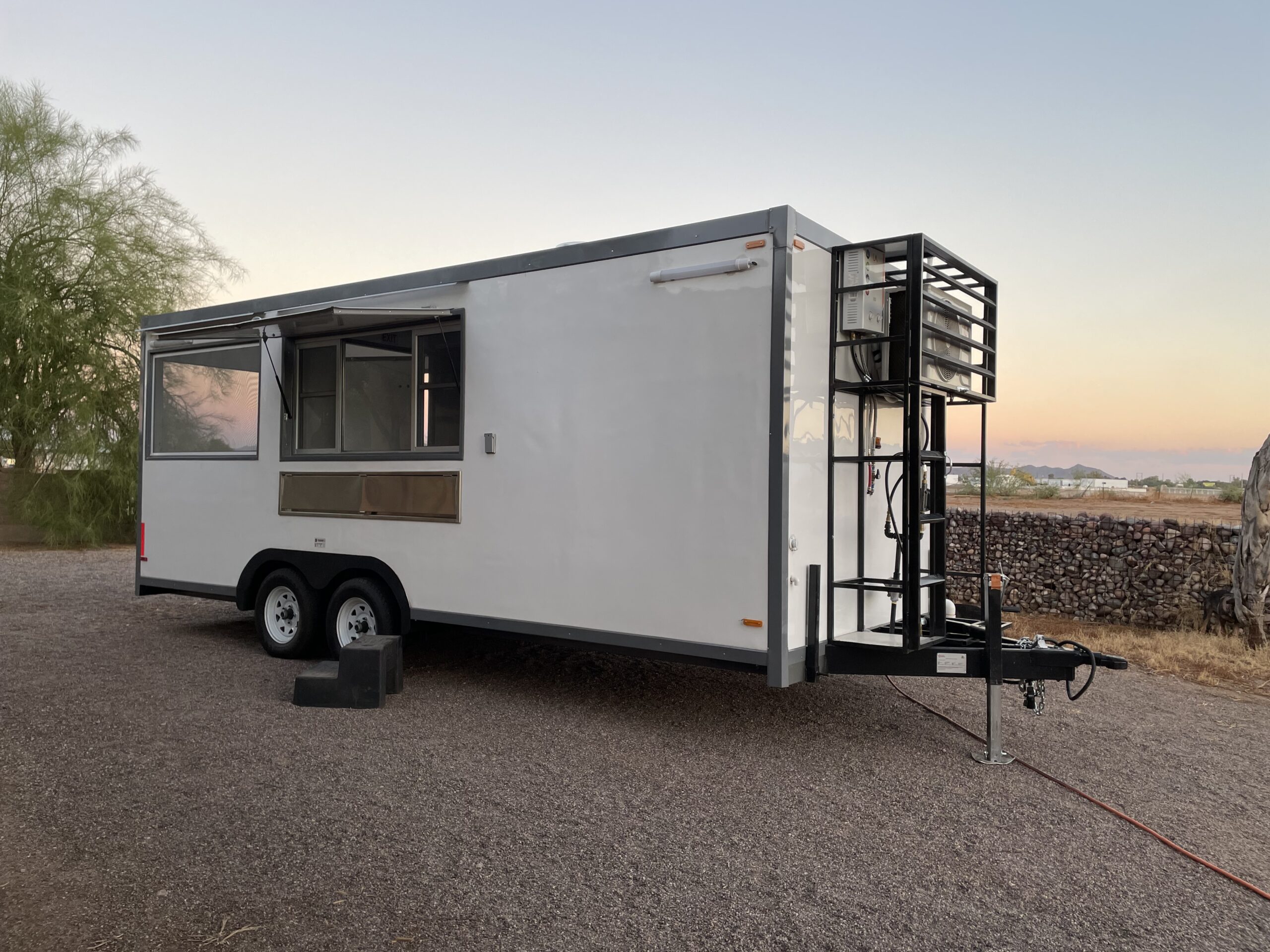 20-ft-Food-Trailer-1-scaled