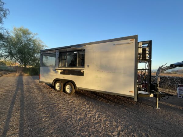 20 ft Food Trailer The Fud Trailer/20 ft food trailer with 6 ft porch/2023 - Image 3