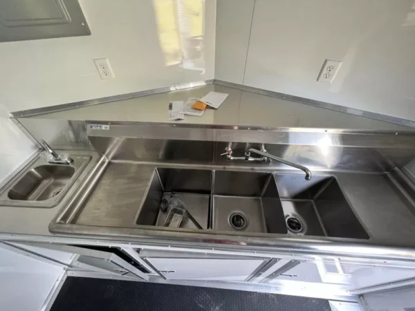 7X16 TA BLACK CONCESSION TRAILER Stock - Image 14
