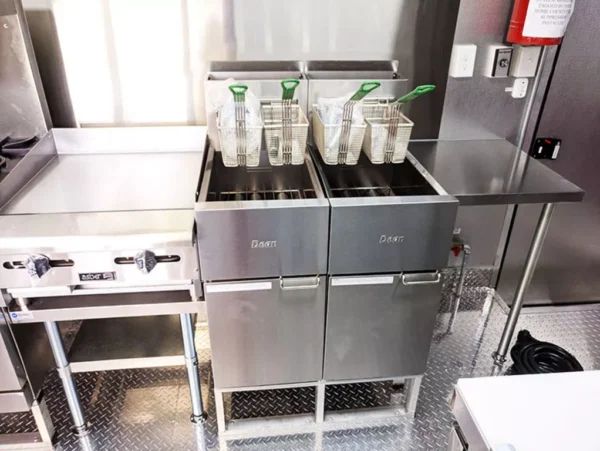 8.5 X 19 TA2 CONCESSION TRAILER WITH EQUIPMENT - Image 11