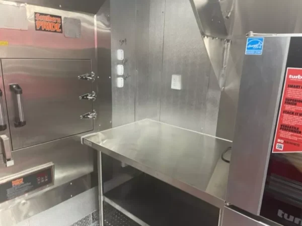 8.5 X 30 TTA3 CONCESSION TRAILER WITH EQUIPMENT - Image 18