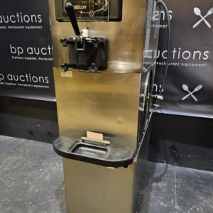 Two Taylor C709 Bundle