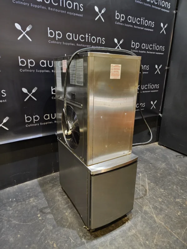 Two Taylor C709 Bundle - Image 9