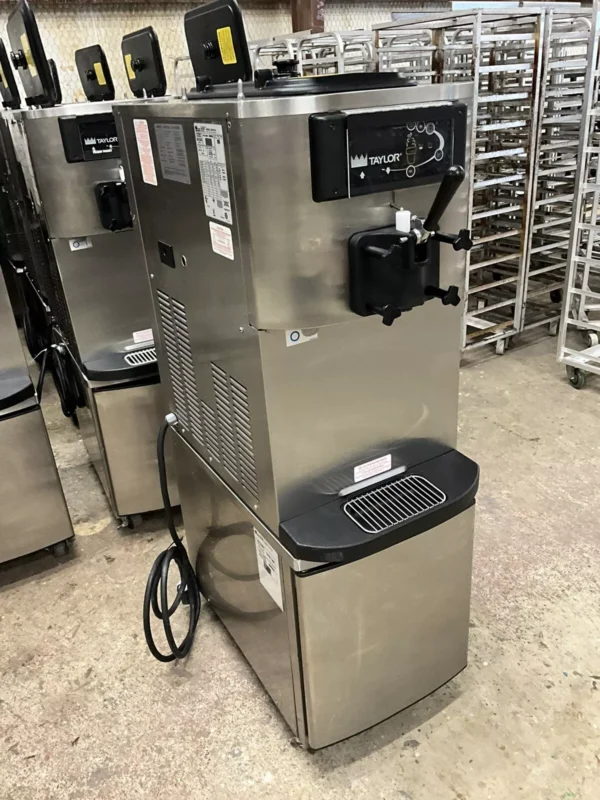 2018 Taylor C709 Soft Serve Ice Cream Machine - Image 12