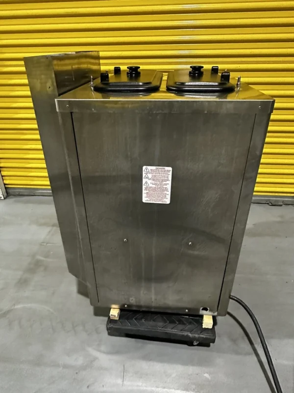 2022 TAYLOR Air cooled C723-27 Frozen yogurt soft serve - Image 7