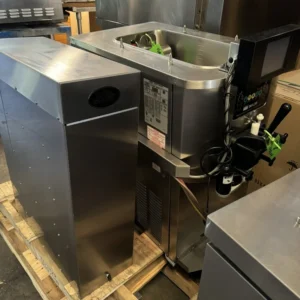 2015 TAYLOR AIR cooled 3 ph C706-33 soft serve