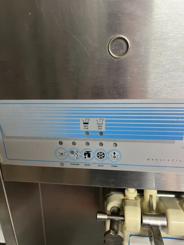 Taylor 8756 Soft Serve Ice Cream Machine - Image 4