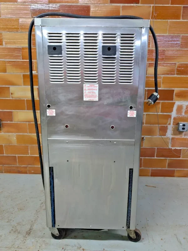 Taylor Crown C606-33 Combination Shake & Soft Serve - Image 12